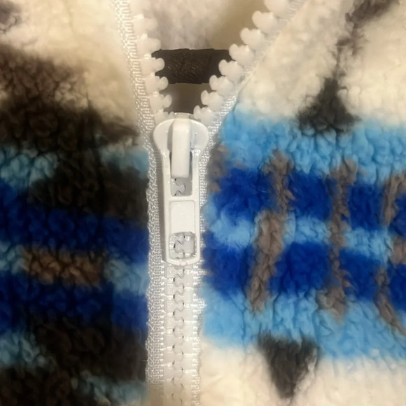 🚨‼️SHEIN WOMENS BLUE SKIES AZTEC PRINT SHERPA VEST‼️🚨 - Picture 6 of 6